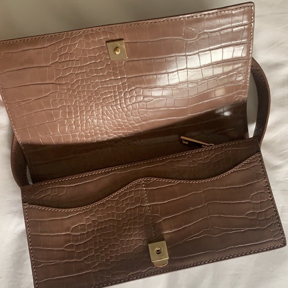 Brown Croc Embossed Shoulder Bag - Picture 2 of 3